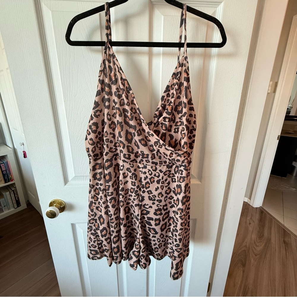 Boohoo Plus Brown Leopard Print Romper